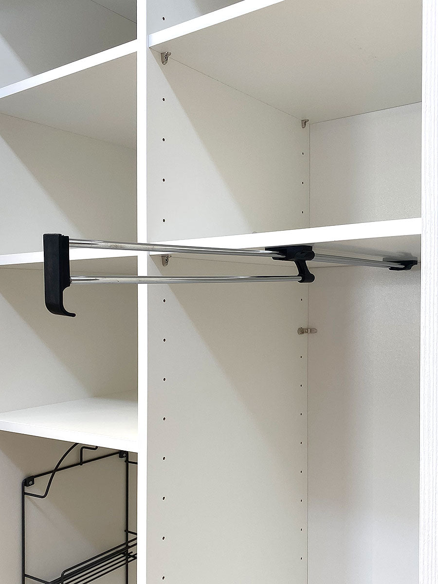 Vaatetanko kaapista ulosvedettävä, pit. 30cm