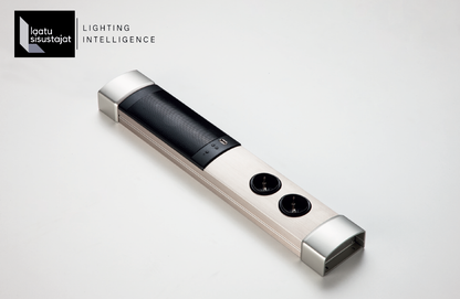 Pistorasia bluetooth-kaiuttimella TOKI, 2 kpl schuko pistorasia ja 1 kpl USB-portti